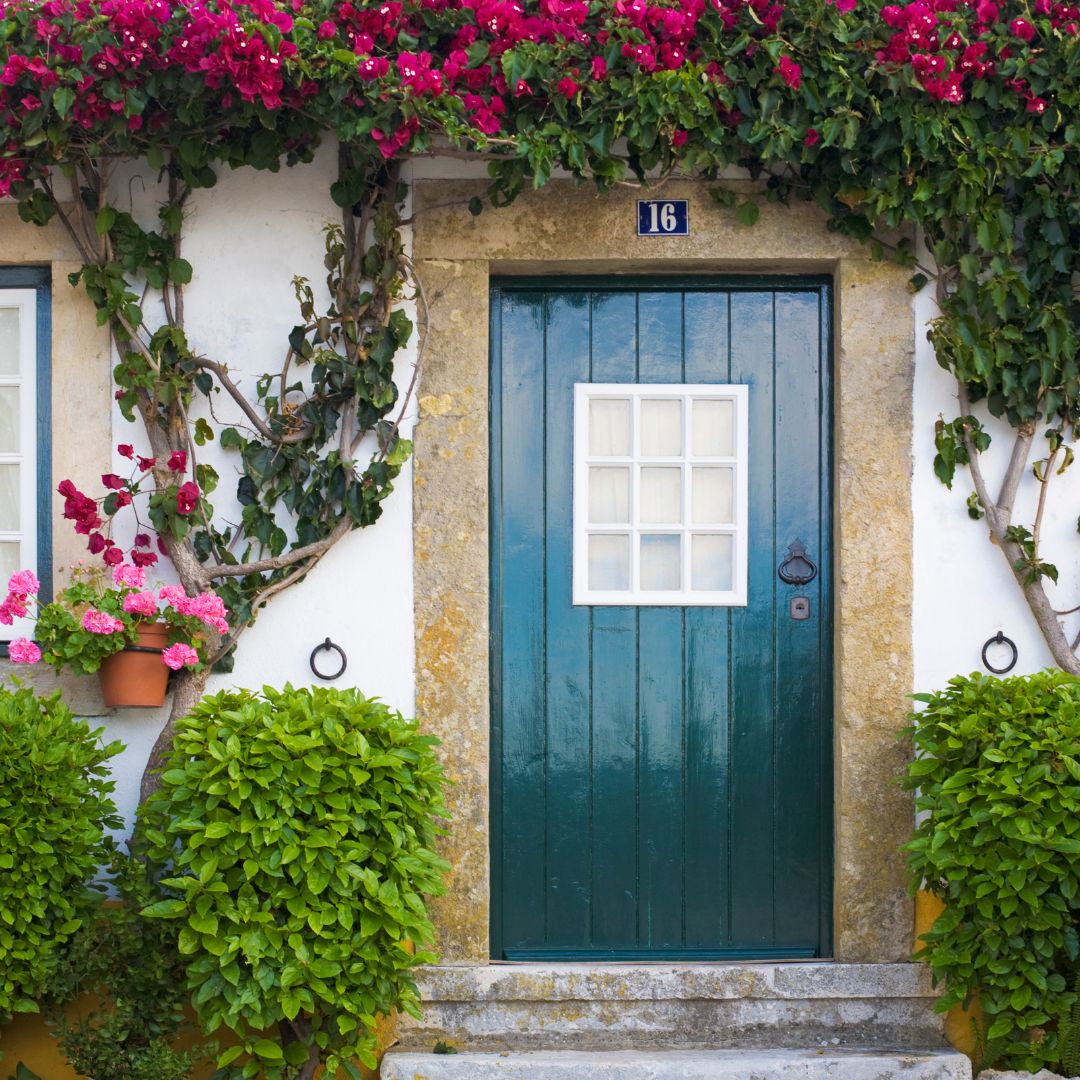 What Colour Should I Paint My Front Door?